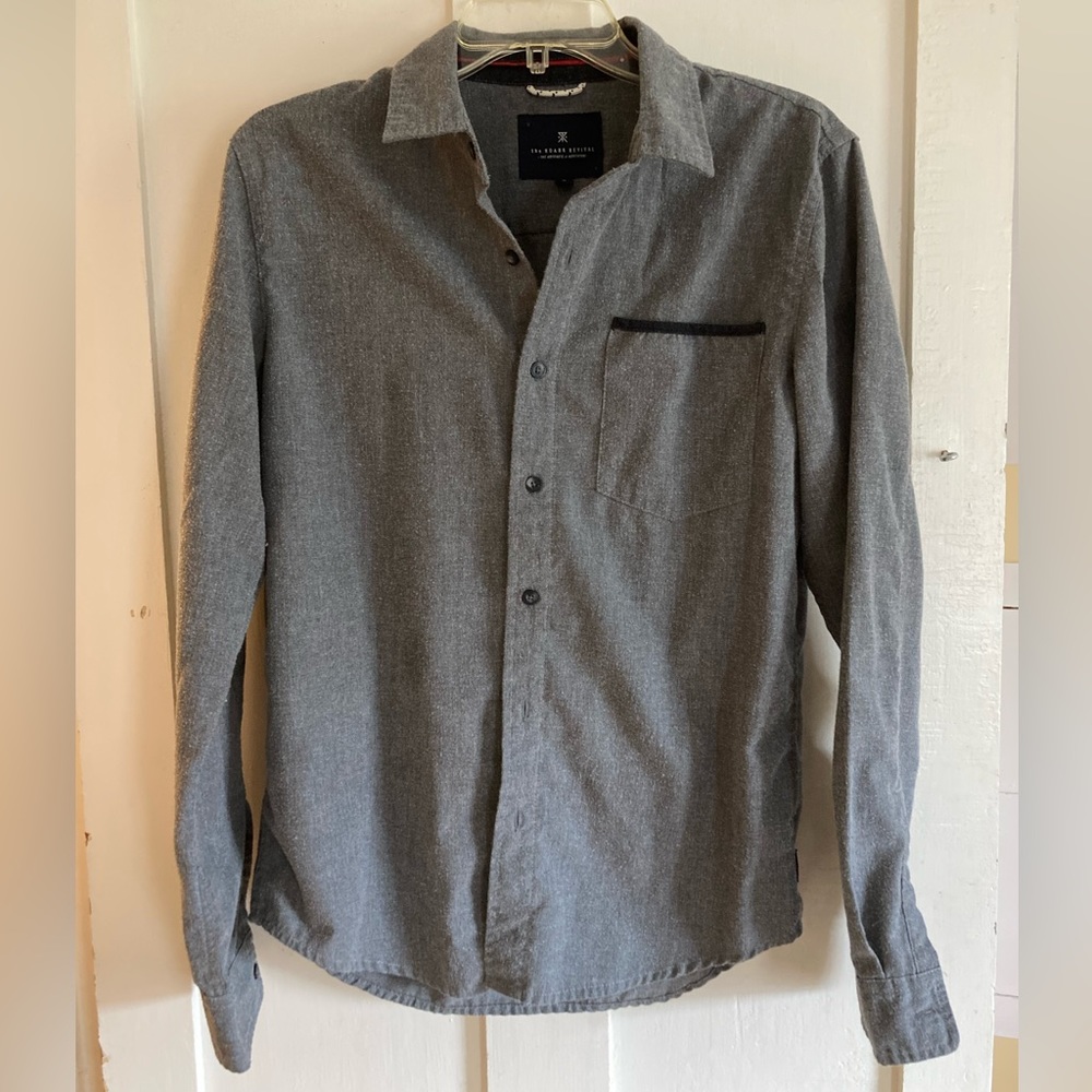 Roark Revival 100% cotton shirt, size small. Good condition some pilling.